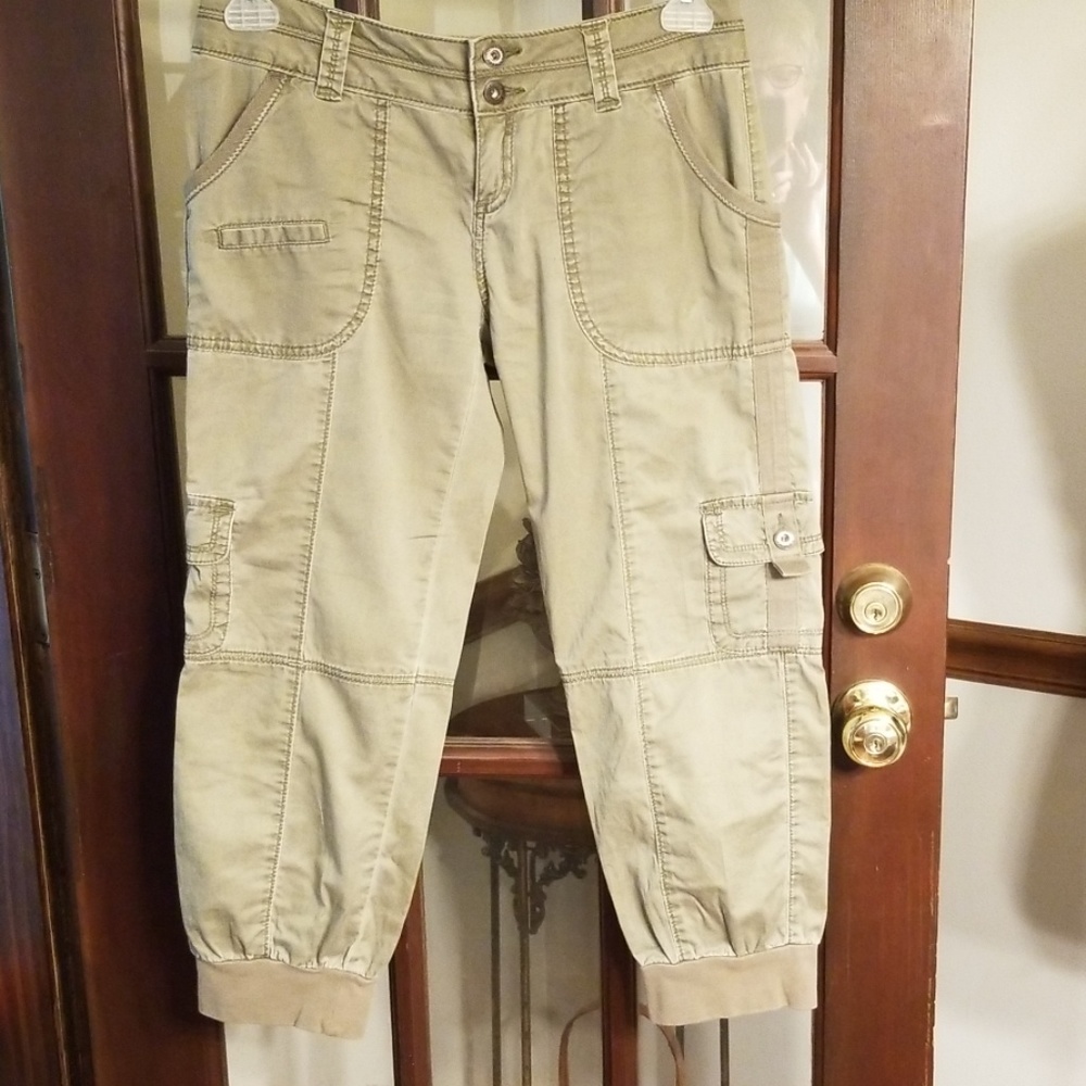 Guess Crop Pants